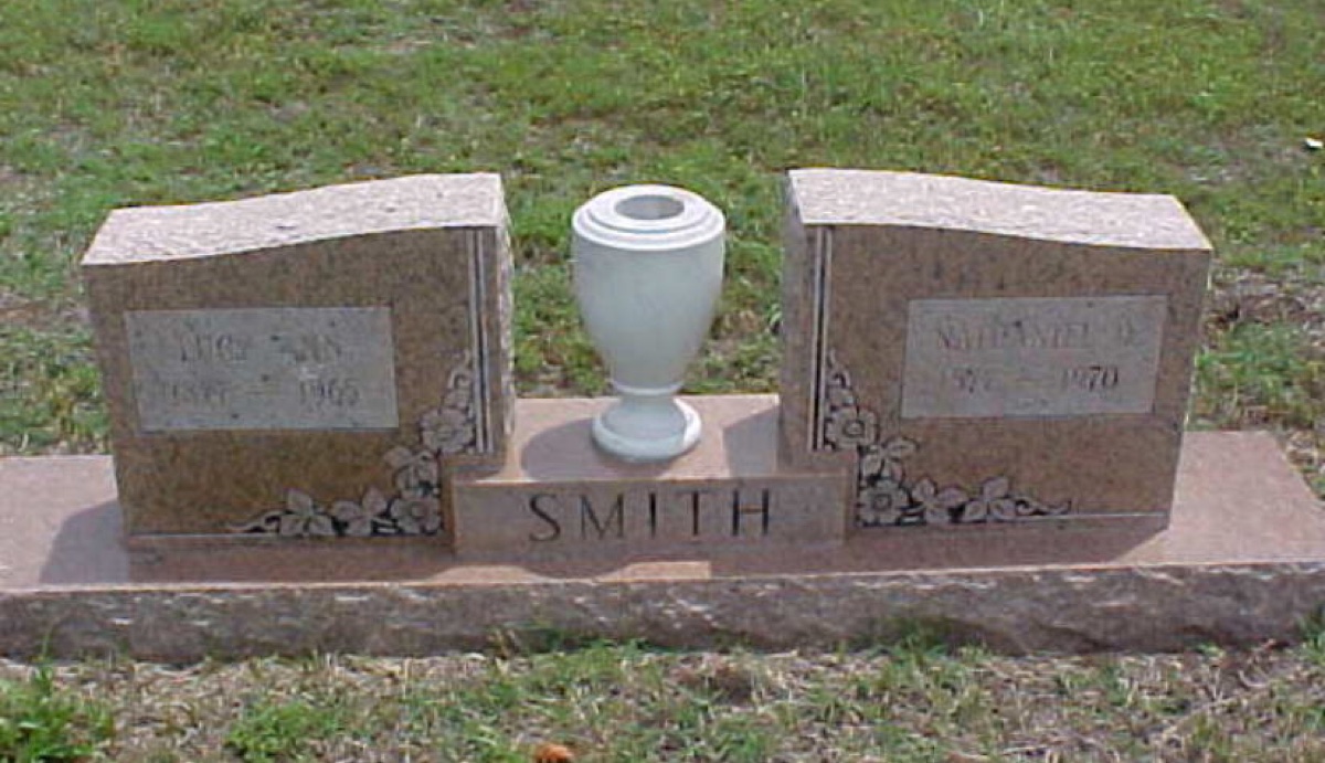 Gravestone of Lucy Martin Smith, daughter of Dick Martin